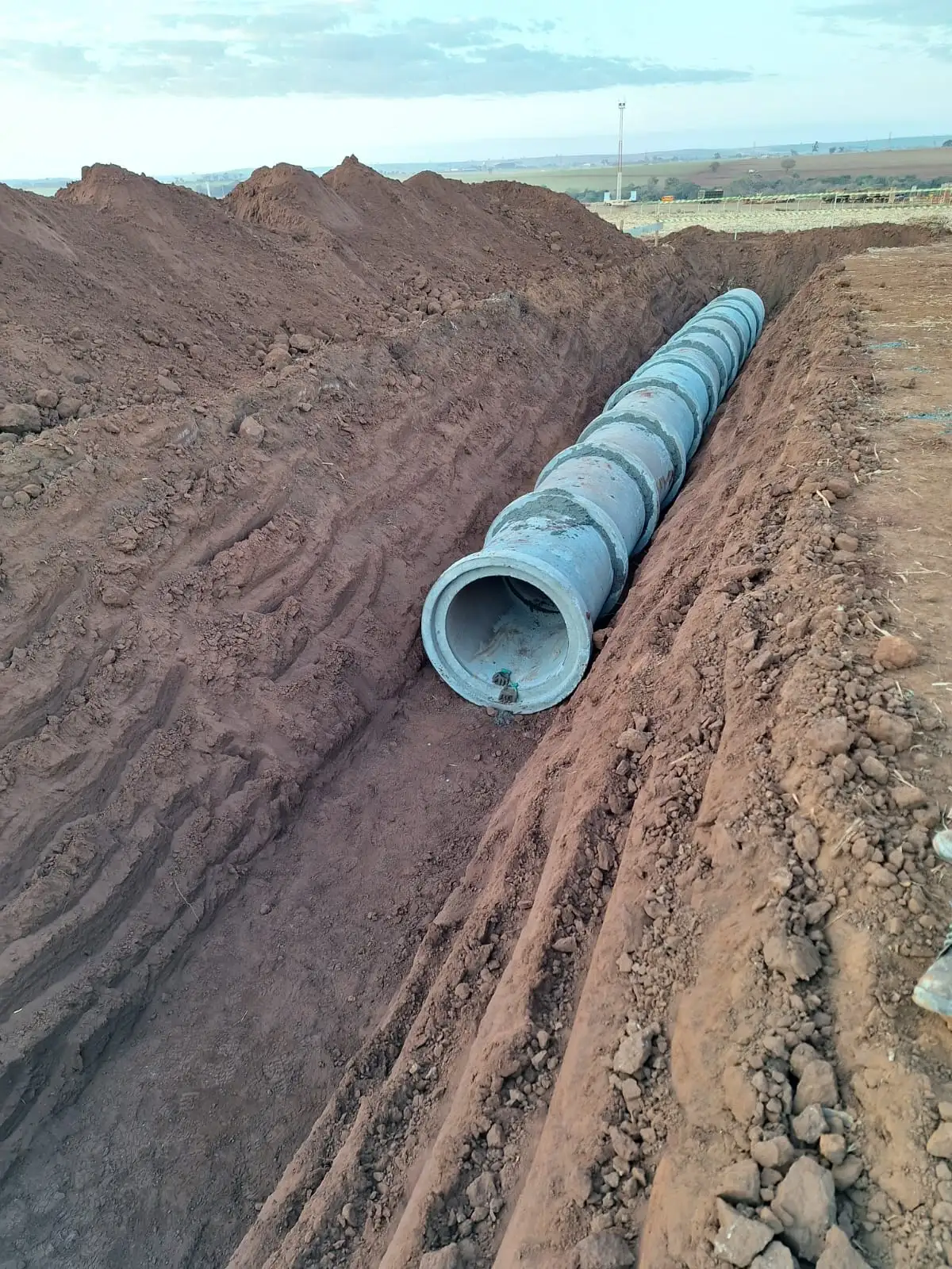 Tubulação de galeria pluvial na Usina Alta Mogiana